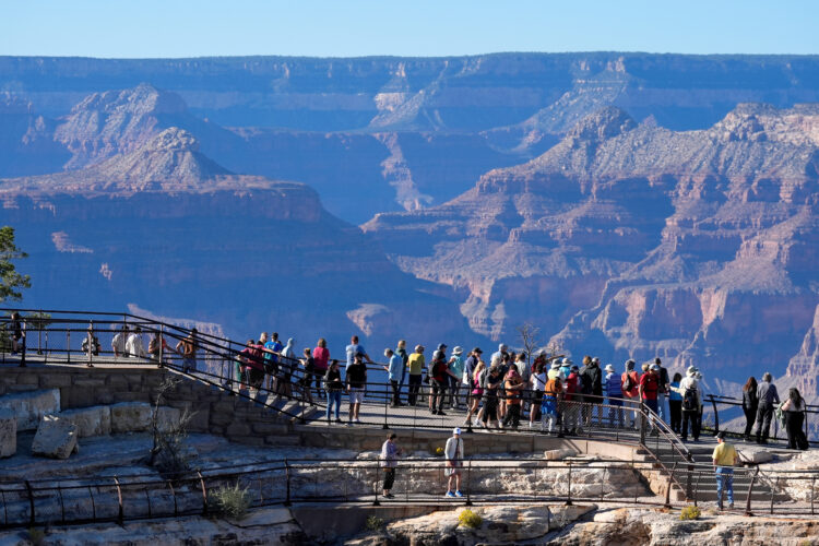 Higher fees for foreigners visiting US national parks stokes tourism concerns